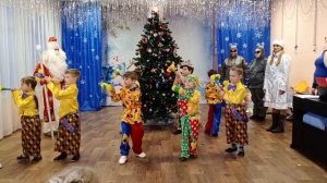 Танец с молотками