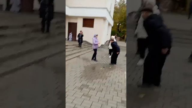 Алые розы.............21.10.23 Гомель парк Луначарского ? смотреть онлайн