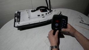 Установка эхолота LUCKY FF918 C  на кораблик FLYTEC