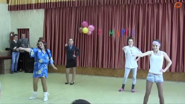 8 марта.Шуточный музыкальный номер смотреть онлайн