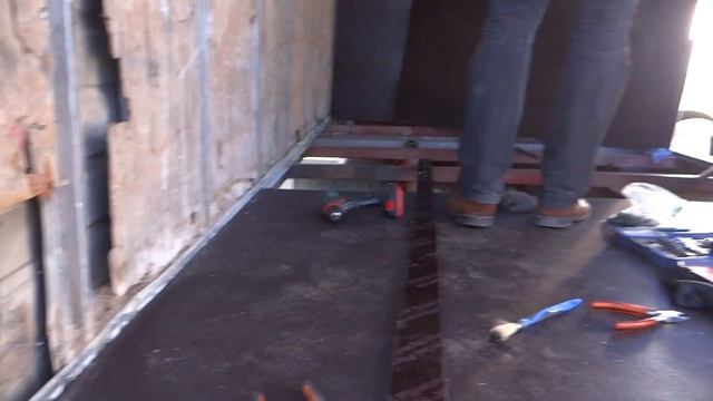 Підлога для Бусів і Грузовиків. Яку підлогу вибрати для Авто з Будою. МОНТАЖ вологостійкої підлоги