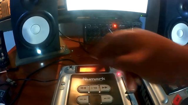CD Players Numark Axis 2 смотреть онлайн