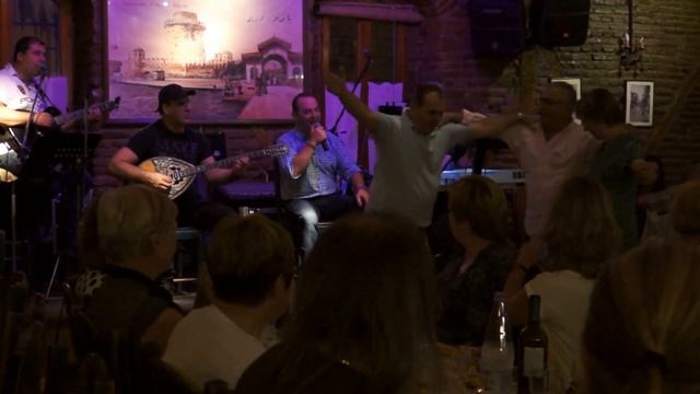 00030-В греческой таверне смотреть онлайн