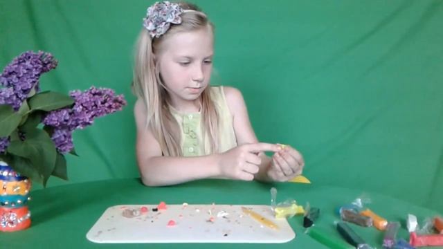 Лепим котёнка из пластилина.
