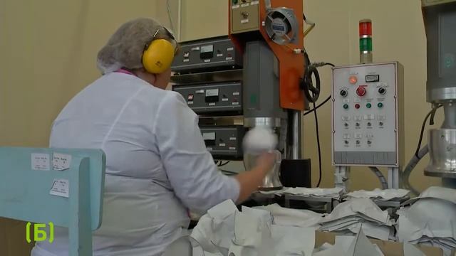 Как делают респиратор. От коронавируса НЕ ПОМОГАЮТ! Защитные маски от пыли для велосипедистов смотреть онлайн