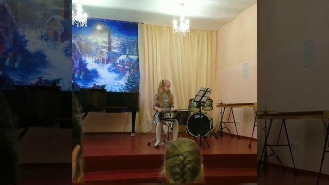 "Марш деревянных солдатиков" - П. И. Чайковский (малый барабан + фортепиано) смотреть онлайн