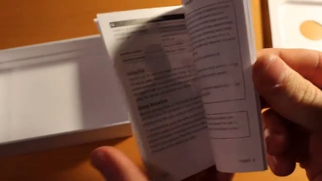 Apple EarPods with Remote and Mic (Unboxing) смотреть онлайн