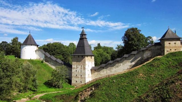 Свято-Успенский Псково-Печерский мужской монастырь.Крестный ход.Pskov-Caves Monaster. смотреть онлайн