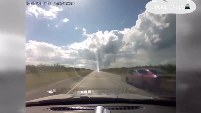 Бандитская пуля в голову во время погони смотреть онлайн