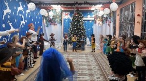 Новогодний хоровод