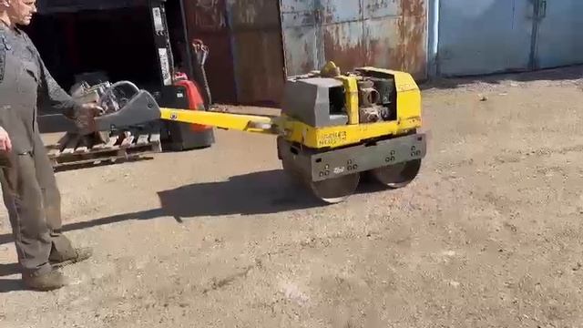 Грунтовый  ручной вибро каток  для асфальта и грунта RD 7H-ES Wacker Neuson