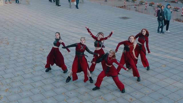 EVERGLOW (에버글로우) - FIRST | DANCE COVER BY MYSTERIOUS ROAD