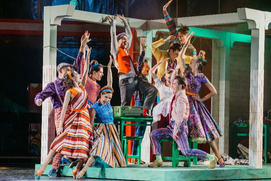 01.04.2022. Мюзикл «ВИНИЛ» в Театре «Мюзик-Холла», Санкт-Петербург. Видео-фрагменты-хроника События.