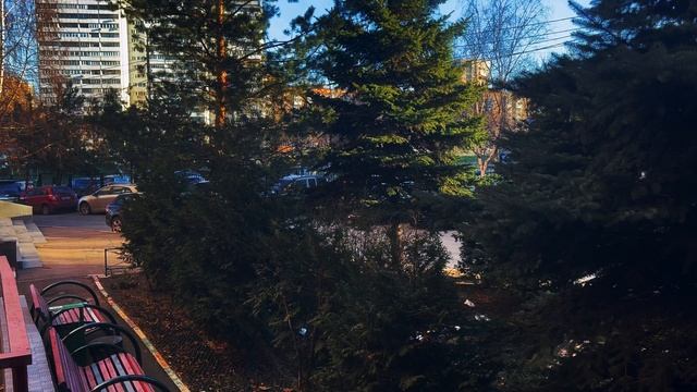 Звук города, шум городской улицы смотреть онлайн