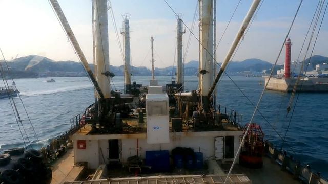 Работа в море. Заход в порт Пусан. 28.06.2021г. смотреть онлайн