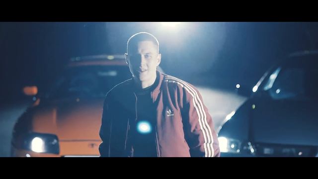 BEZZA - ЭМИГРАНТ смотреть онлайн