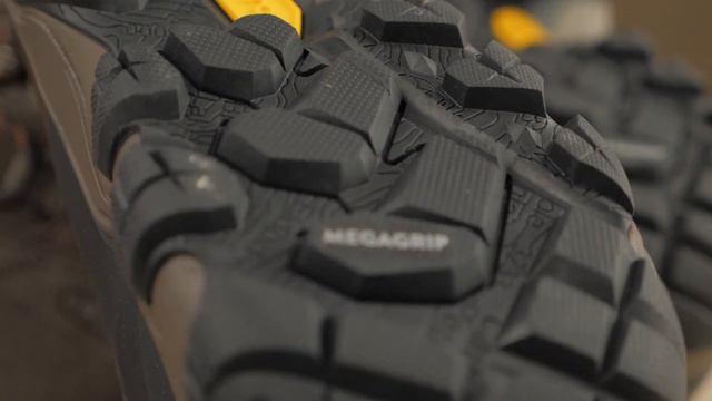 Oboz Bridger Premium Mid B-DRY Boot Series Review смотреть онлайн