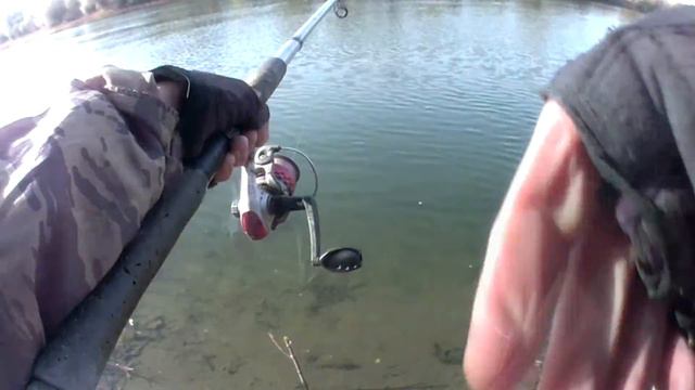 Ипытание съедобки Lucky John на окуня. смотреть онлайн