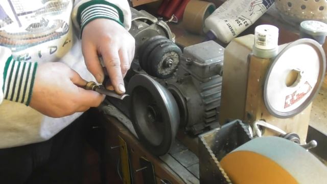 Woodcarving  Резьба по дереву Полукруглая стамеска - заточка