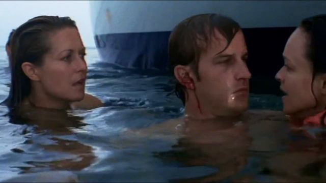 Они разом прыгнули за борт, забыв опустить лестницу смотреть онлайн