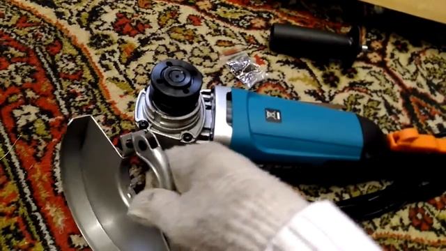 ОНЛАЙН ТРЕЙД.РУ — Углошлифовальная машина (болгарка) Bort BWS-1000-R смотреть онлайн