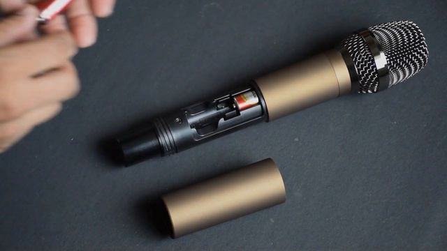 DIGIMORE D-300 Dual UHF Wireless Microphone System with 4 Channel Mixer | How to Setup смотреть онлайн