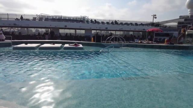 Круиз по Персидскому заливу. Обзор лайнера MSC WORLD EUROPA. Из тараканника в Дубае на супер лайнер смотреть онлайн