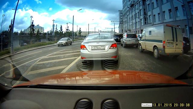 22.06.2017. Двойная сплошная сотрудником ЦОДД смотреть онлайн