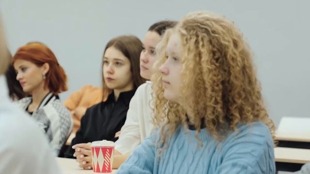 Программа «Международный бизнес», дисциплина «Этика бизнеса», преподаватель Том Роулинс смотреть онлайн