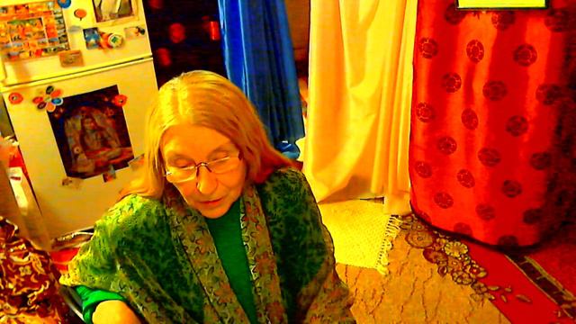Люди становятся друг для друга ресурсами, теряют дружбу. Оставаться человеком - достижение. смотреть онлайн