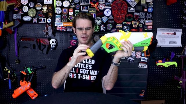 Honest Review: The NERF Roblox Shadow Sensei (WHY DOES HASBRO KEEP MAKING WORSE ROUGHCUTS?!?!) смотреть онлайн