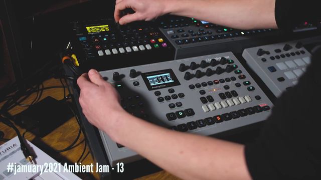 Ambient Drone Jam - Analog Four + Digitone смотреть онлайн