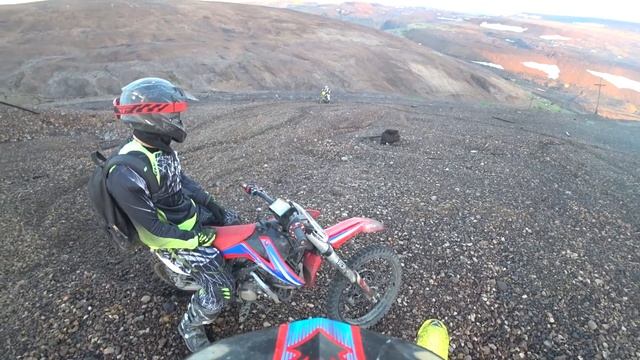 Поездка но гору Шмитдта. Pitbike Norilsk смотреть онлайн