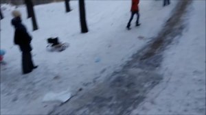 Снежная горка возле ККК "Донецк"