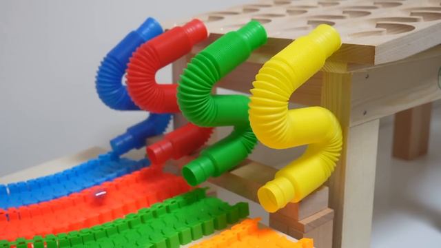 шарики катаются на горке смотреть онлайн