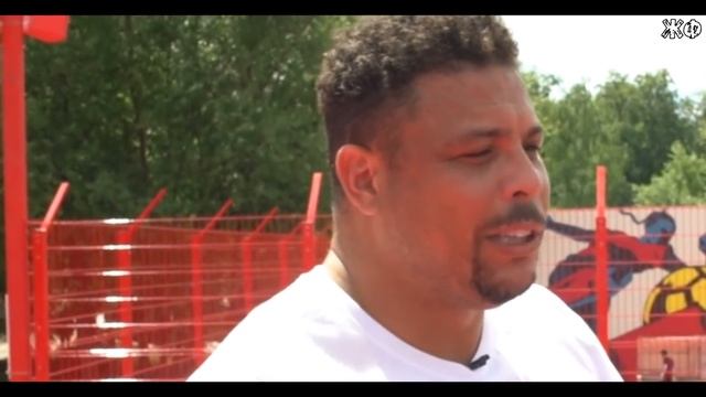 РОНАЛДО РАССКАЗАЛ КТО ЛУЧШЕ | РОНАЛДУ ИЛИ МЕССИ? НЕОЖИДАННЫЕ ОТВЕТЫ ВЕЛИКИХ ЛЕГЕНД МИРОВОГО ФУТБОЛА смотреть онлайн