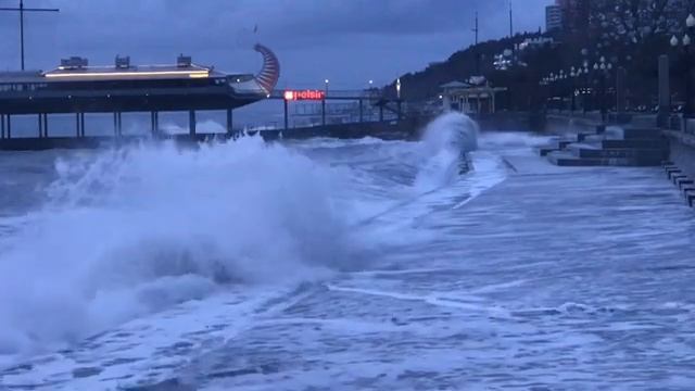 Storm In Yalta | Crimea 2020.02.15