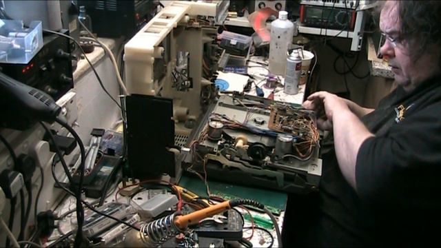SHARP VZ 3000 REVISIT смотреть онлайн