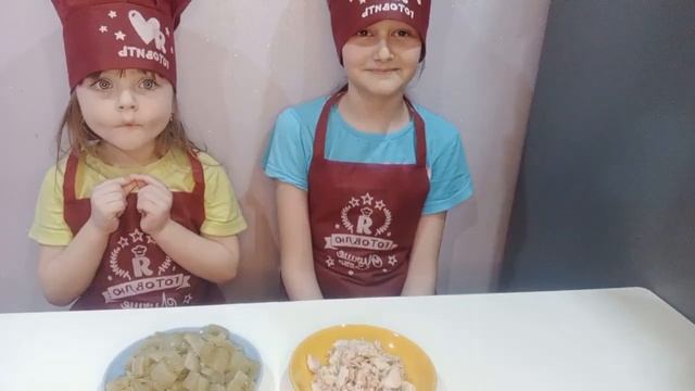 Суп с зелëными помидорами.