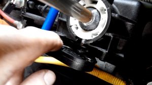 Cevrolet Aveo T 250 замена или  реставрация пружины рычага переключения передач.