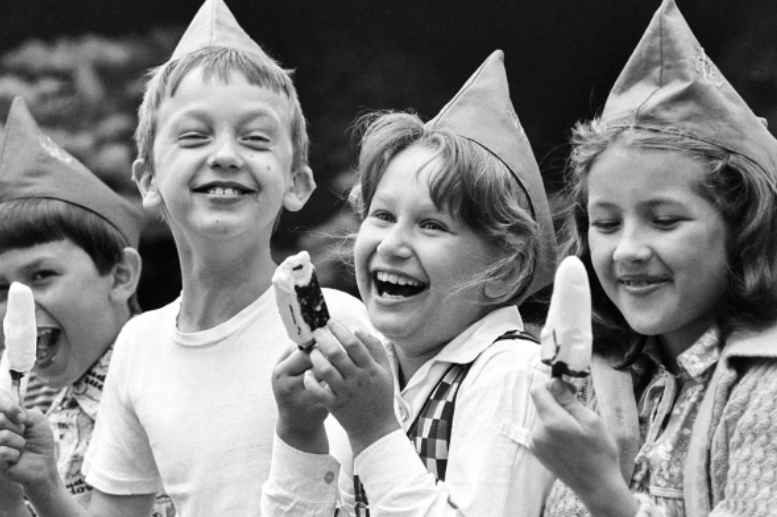 Мое советское детство. Ностальгия по СССР. Давайте вспомним, как проходили наши летние каникулы. смотреть онлайн