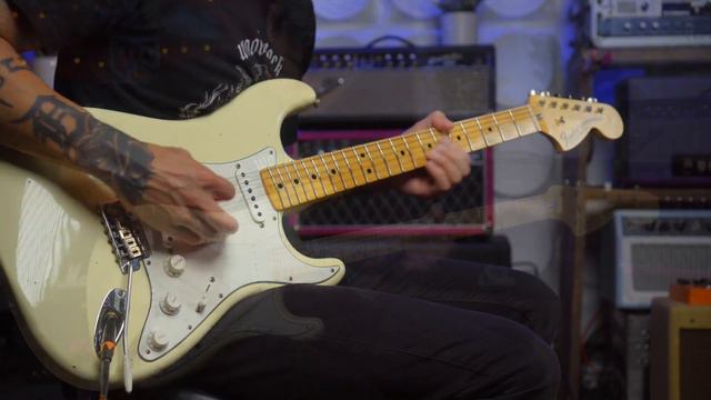 Fender Custom Shop 1969 Strat Journeyman Relic Vintage White | Make'n Music w RJ Ronquillo смотреть онлайн