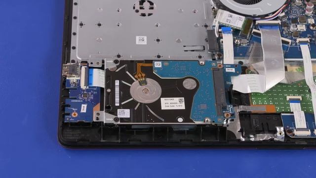 Replace the Primary Storage Drive Assembly | HP Notebook 15, HP 250 and 255 G7 Notebook PC | HP смотреть онлайн