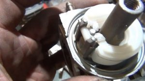 бензогенератор - работает нестабильно , глохнет.