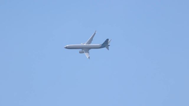 Boeing’s 737 Max 9 Airliner Performs Validation Flight at Paris Air Show 2017 - AINtv Express смотреть онлайн