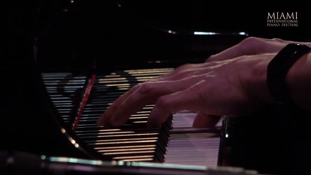 Vyacheslav Gryaznov | Mozart, Nine Variations on Lison Dormait K264 смотреть онлайн