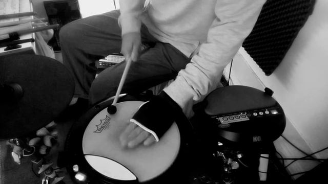 KORG WAVEDRUM - WAVEDRUM MINI - at home - STOCK SOUNDS #88 - #73 & #61 Loop #22 - Neighbour's choic смотреть онлайн