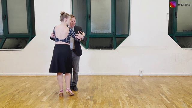 Уроки танцев - Аргентинское танго - Americana & Sacada & Quebrada в комбинации (для продолжающих) смотреть онлайн