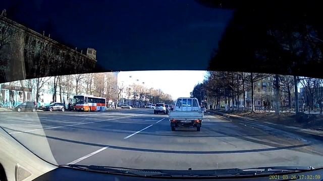 Комсомольск-на-Амуре из окна персонального автомобиля, март 2021. Включите субтитры! смотреть онлайн