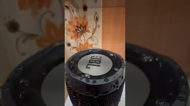 когда я врубил на колонке jbl charge 3 басс смотреть онлайн